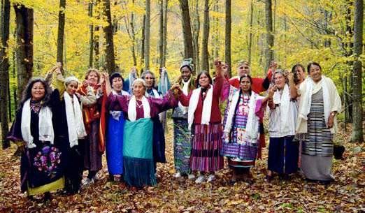 Ancianas indígenas traen un mensaje de esperanza al mundo: El consejo de las 13 abuelas