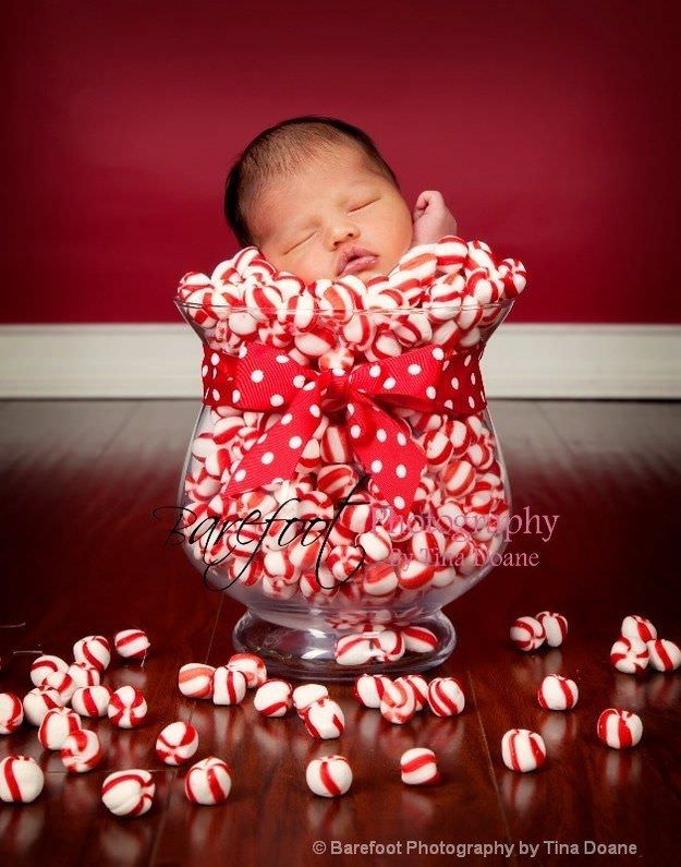 Fotografías de bebés que disfrutan a lo grande en Navidad 7